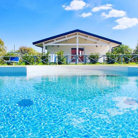 דונוראטיקו Agriturismo Re Di Fiori מראה חיצוני תמונה